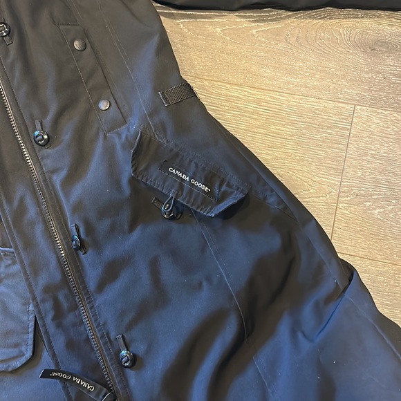 Canada Goose Montebello Down Parka, XS - Picture 8 of 9